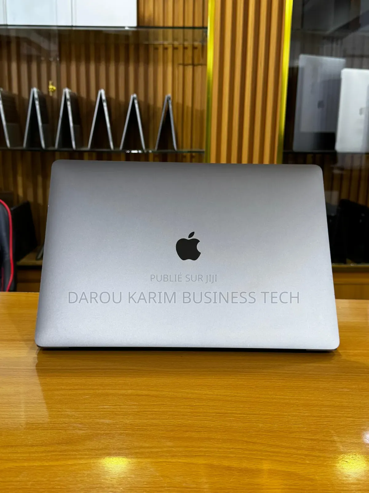 New Apple MacBook Pro 2019 16GB Intel Core I7 SSD 256GB