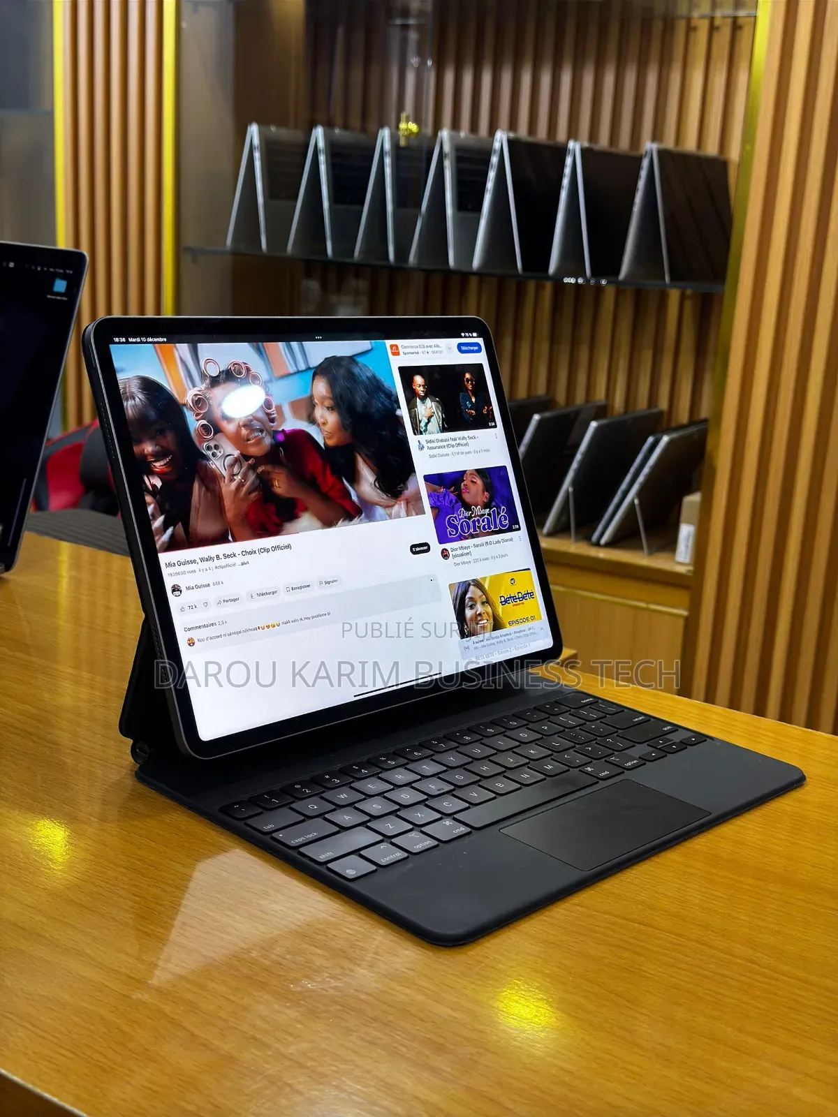 New Apple iPad Pro 12.9 (2022) 256 GO Autre