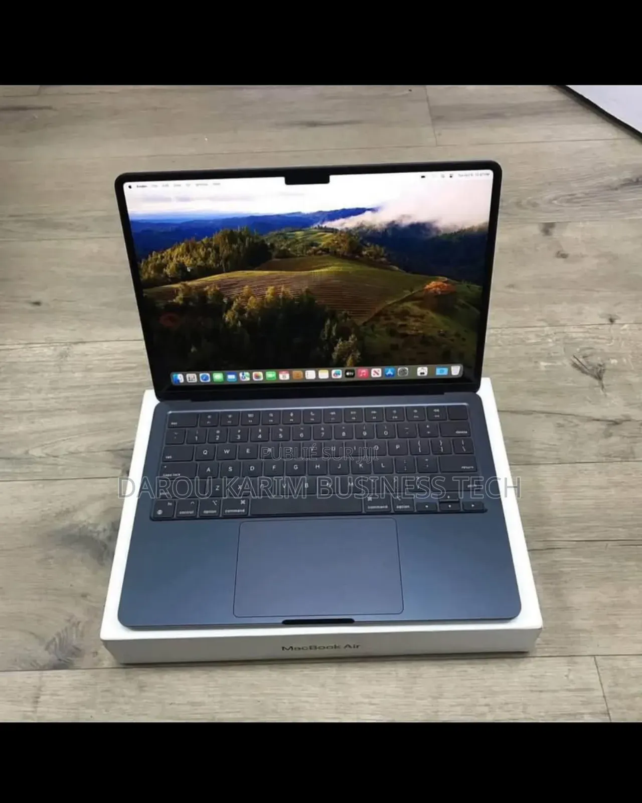 New Apple MacBook Air 2024 M3 13-Inch 16GB Apple M3 SSD 512GB