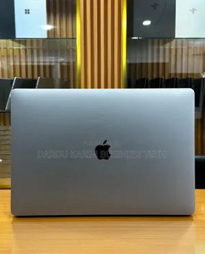 New Apple MacBook Pro 2019 16GB Intel Core I7 SSD 512GB