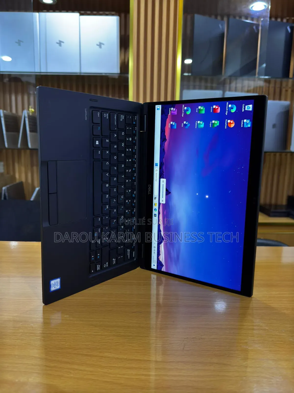 New Ordinateur Portable Dell Latitude 7389 8GB Intel Core I5 SSD 256GB