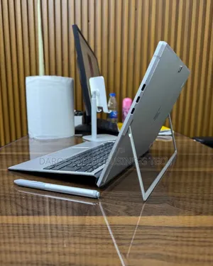 Neuf HP Elite X2 1013 G4 16GB Intel Core I7 SSD 256GB