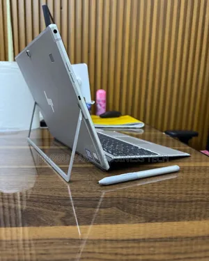 Neuf HP Elite X2 1013 G4 16GB Intel Core I7 SSD 256GB