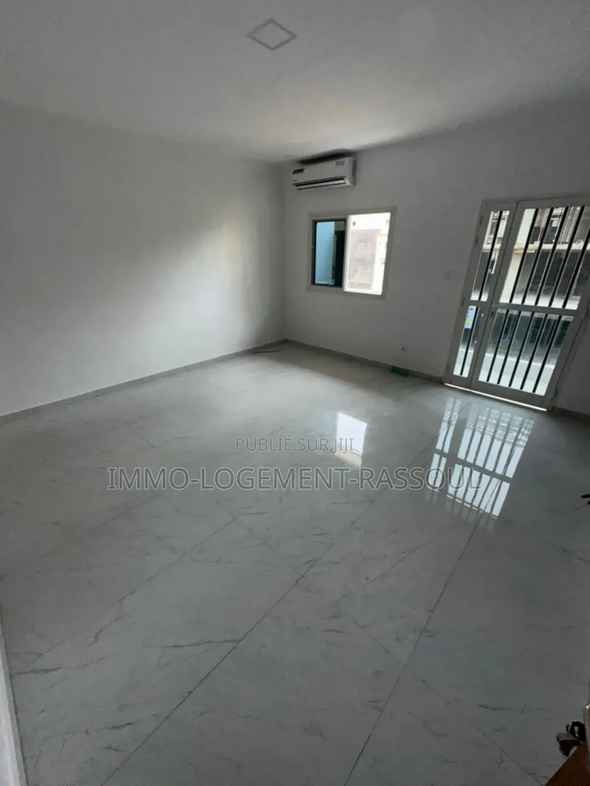 2chbre Appartement dans , Almadies à Louer