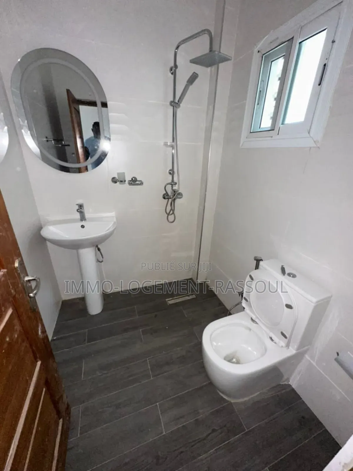 2chbre Appartement dans , Almadies à Louer