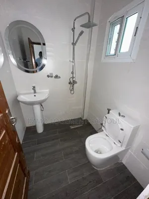 2chbre Appartement dans , Almadies à Louer