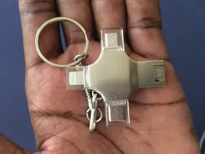 Clé USB 4 en 1 Stockage 64GB