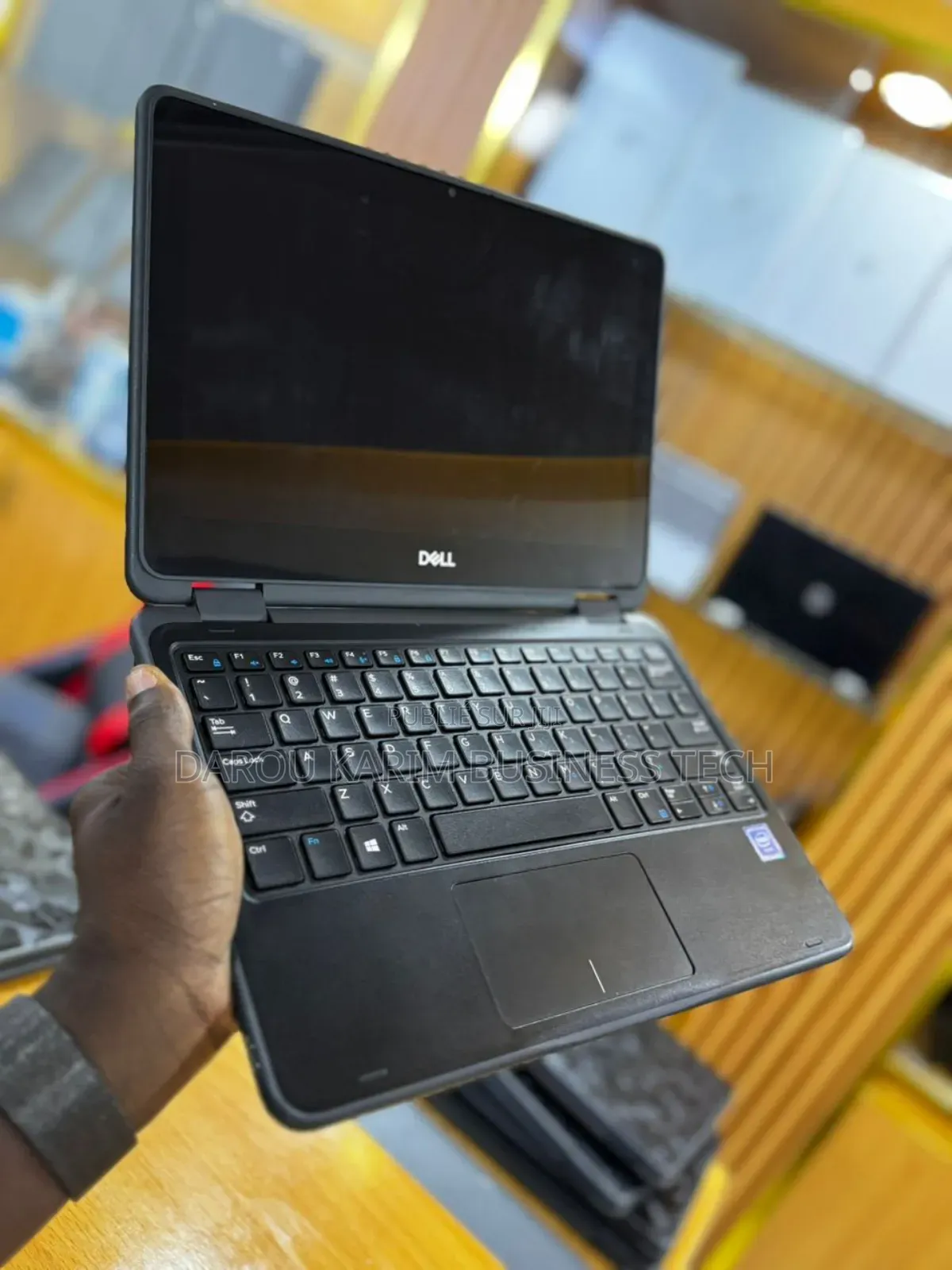 New Ordinateur Portable Dell Latitude 3180 4GB Intel Celeron SSD 320GB