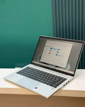 New Ordinateur Portable HP EliteBook 655 G9 16GB AMD Ryzen 5 SSD 512GB