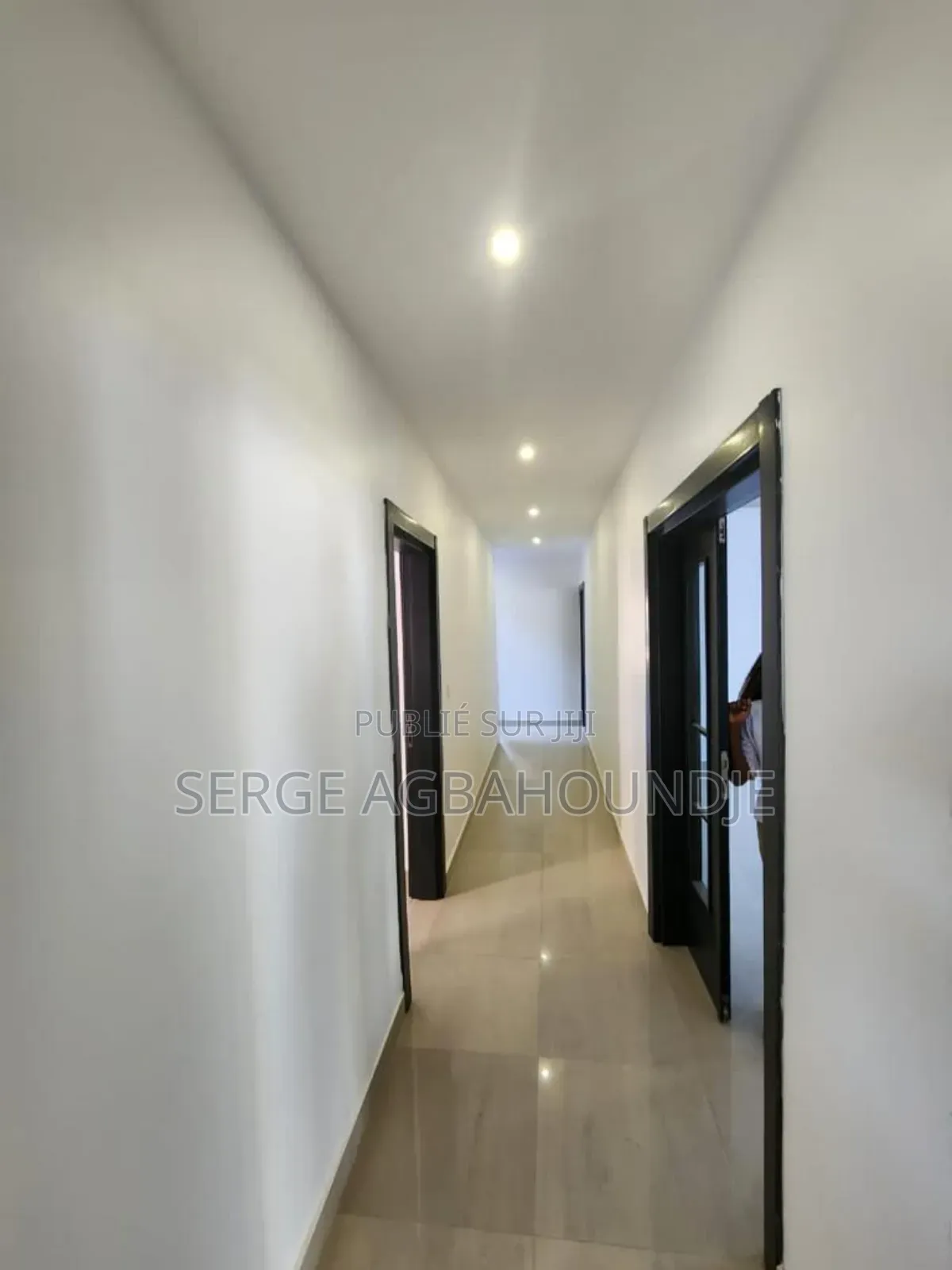 4chbre Appartement dans Appartement F4 À, Almadies à Louer
