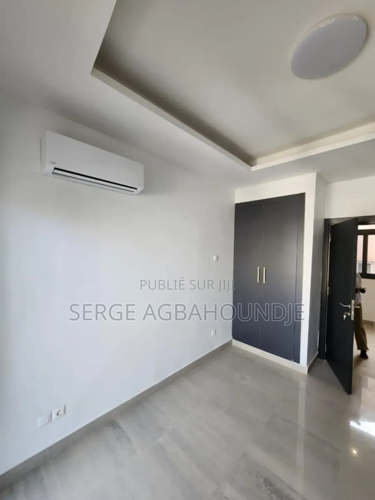 4chbre Appartement dans Appartement F4 À, Almadies à Louer