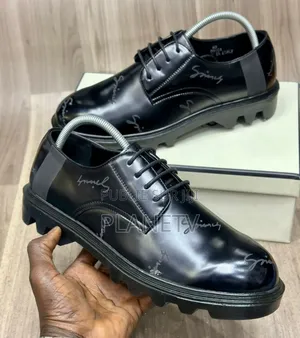 Chaussures en Cuir Très Bonne Qualité TDS