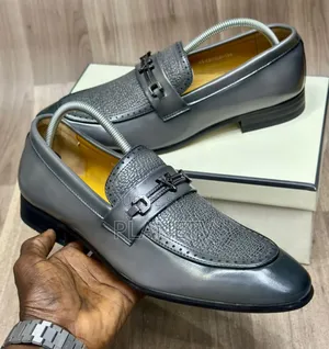 Chaussures en Cuir Italien Disponible TDS