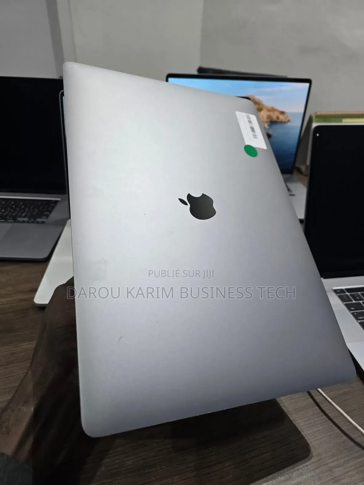 New Apple MacBook Pro 2019 16GB Intel Core I7 SSD 512GB