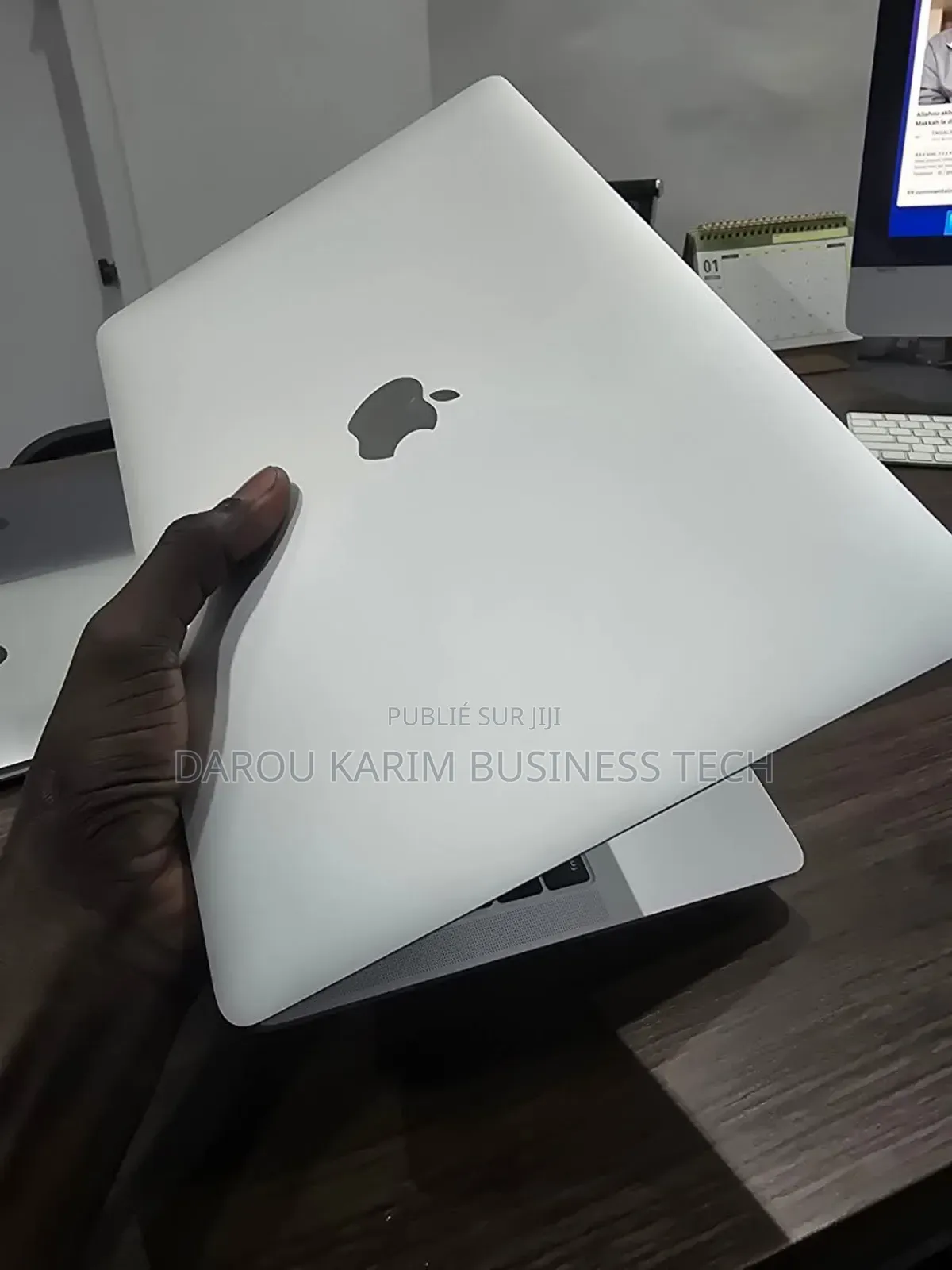 New Apple MacBook Pro 2017 16GB Intel Core I5 SSD 512GB