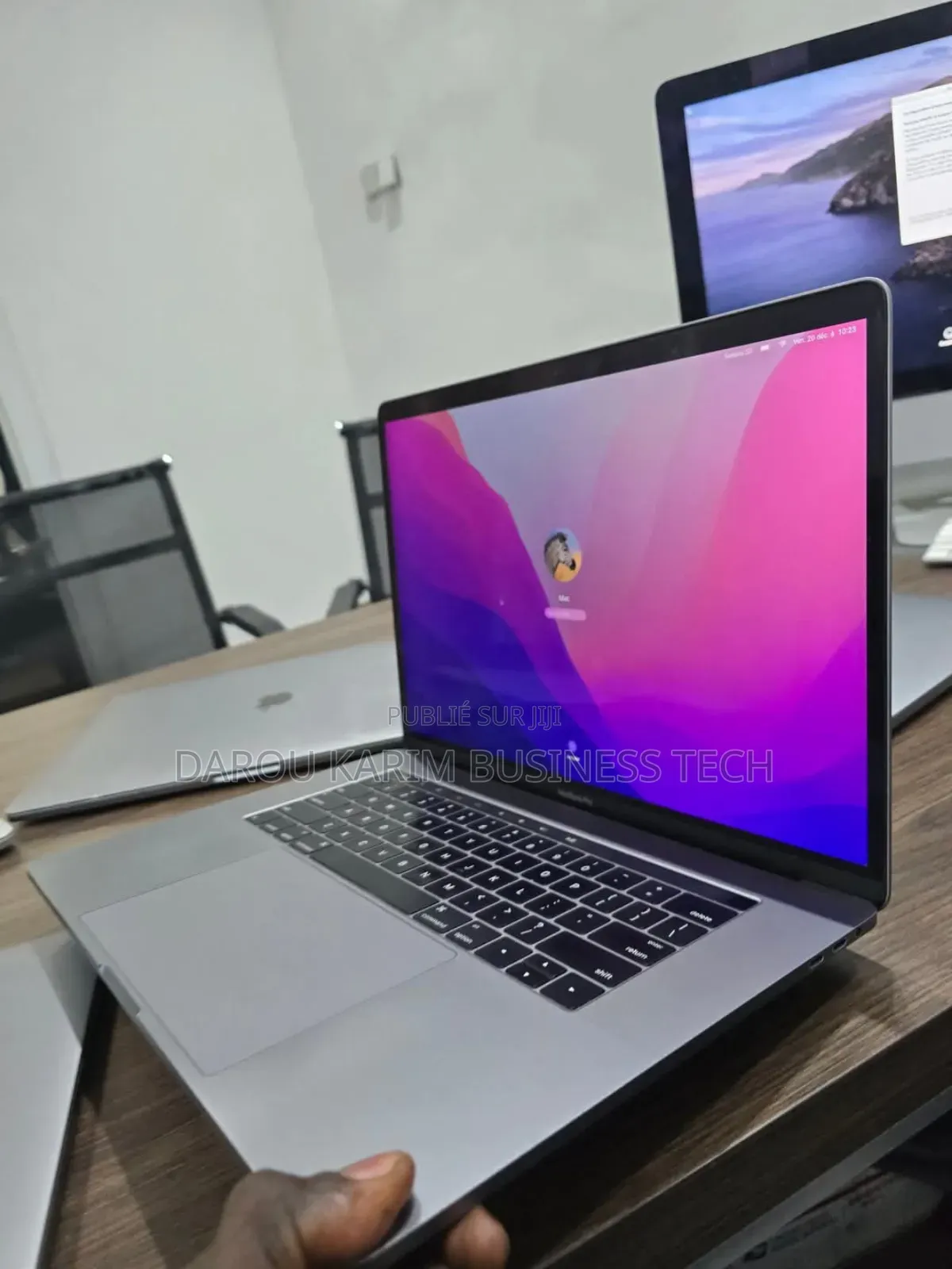 New Apple MacBook Pro 2017 16GB Intel Core I7 SSD 512GB