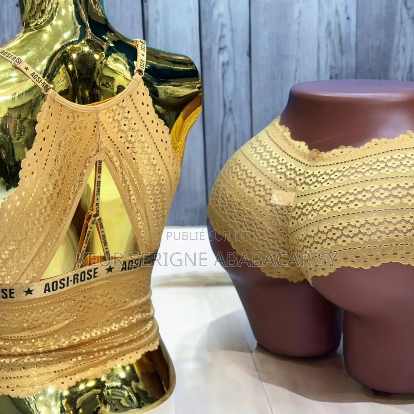 Ensemble Dentelle Très Doux