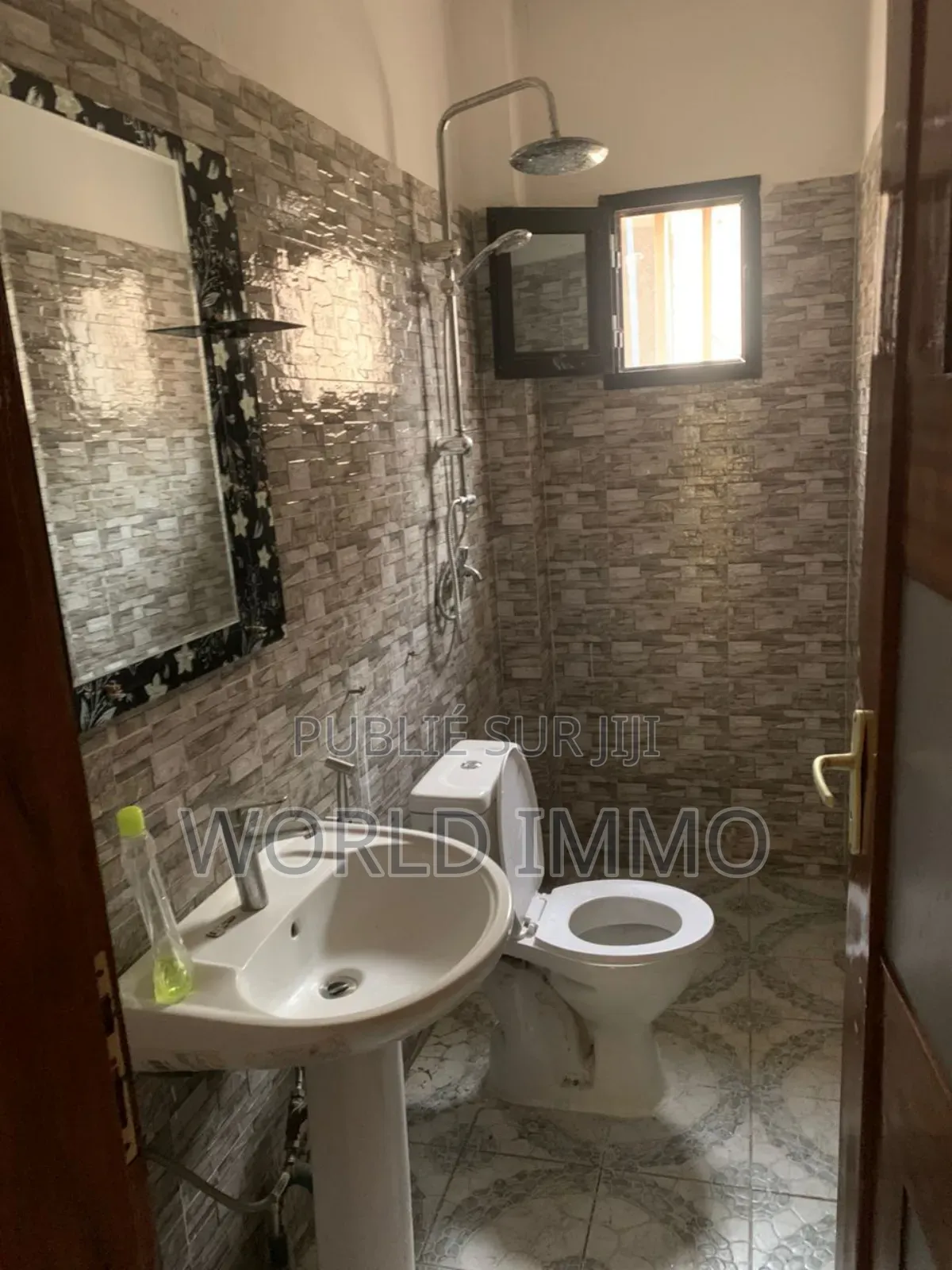 1chbre Appartement dans L'Envi, Almadies à Louer