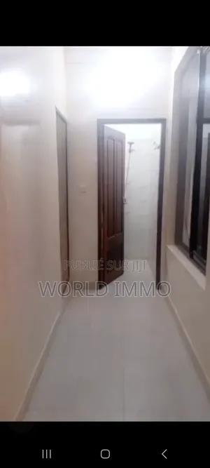 3chbre Appartement dans L'Espace, Almadies à Louer