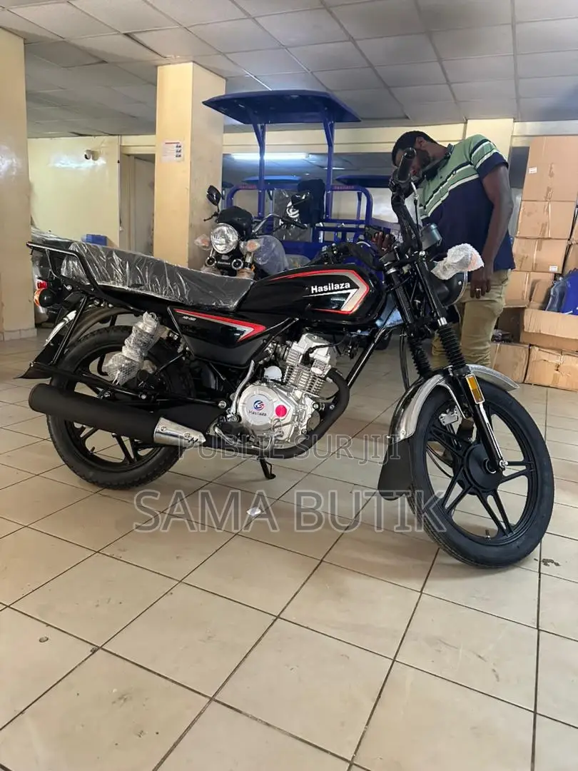 New Bajaj Avenger 150 Street 2020 Noir