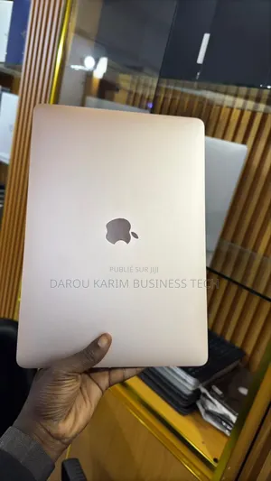 New Apple MacBook Air 2020 M1 8GB Apple M1 SSD 256GB