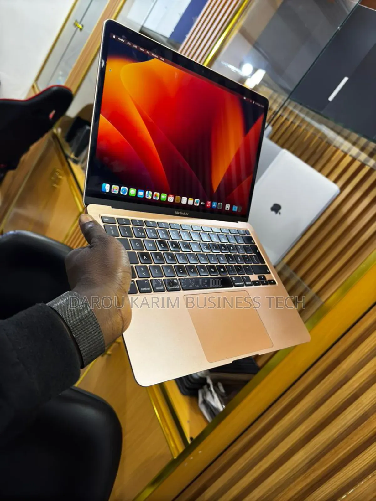 New Apple MacBook Air 2020 M1 8GB Apple M1 SSD 256GB