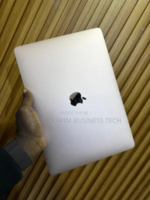 New Apple MacBook Air 2020 M1 8GB Apple M1 SSD 256GB