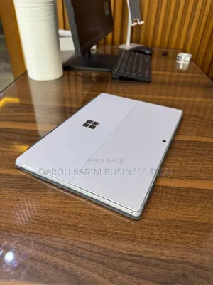Microsoft Surface Pro 5 8GB Intel Core I5 SSD 256GB