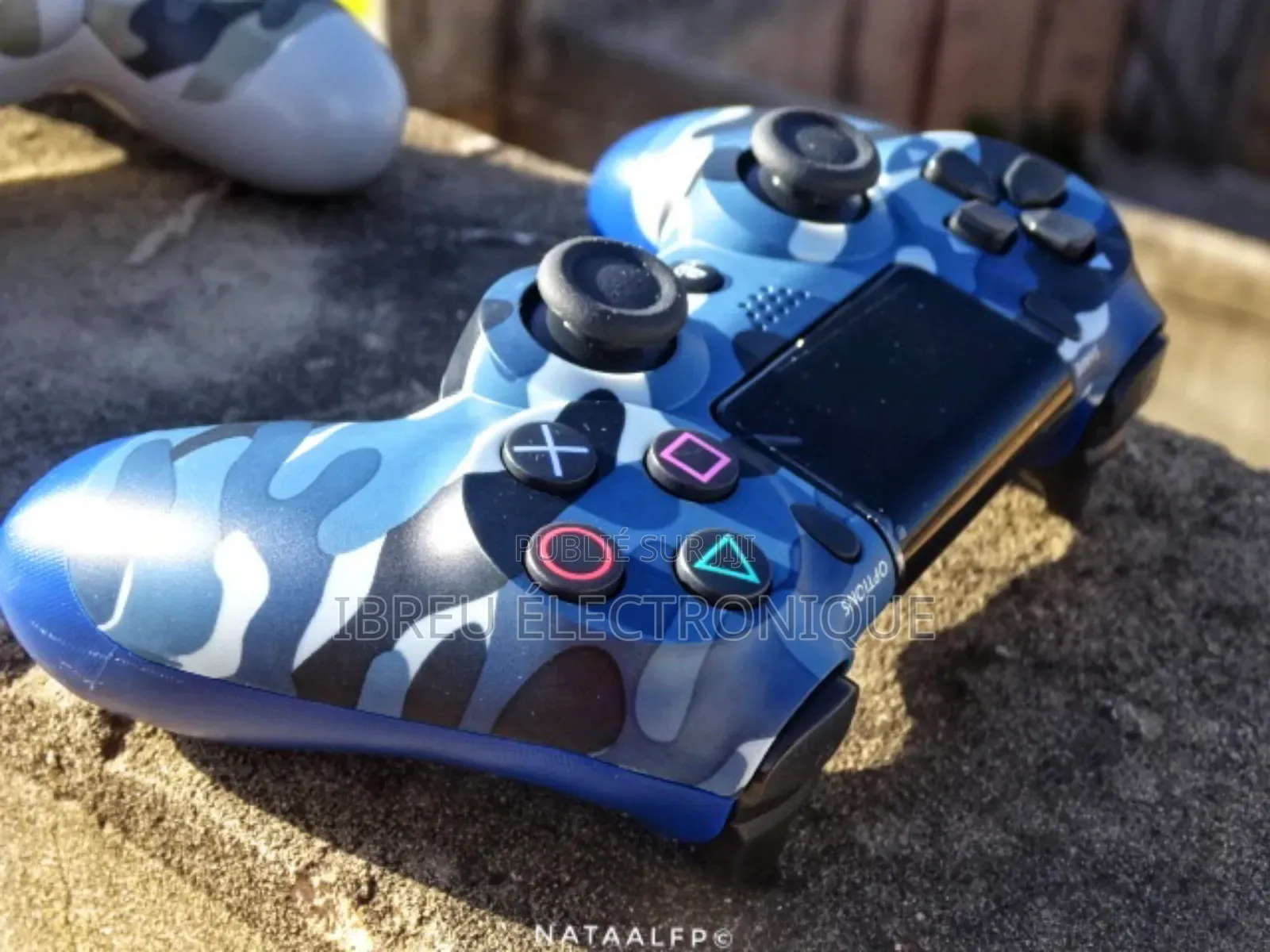 Manette PS4 Neuf Très Stylé Et Puissant