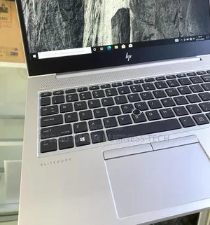 New Ordinateur Portable HP MT44 8GB AMD Ryzen 3 SSD 256GB