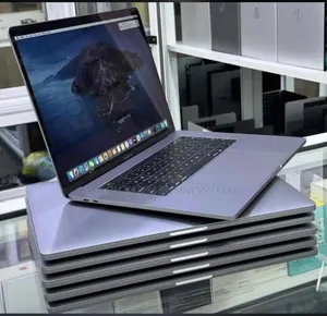 New Apple MacBook Pro 2019 16GB Intel Core I7 SSD 512GB