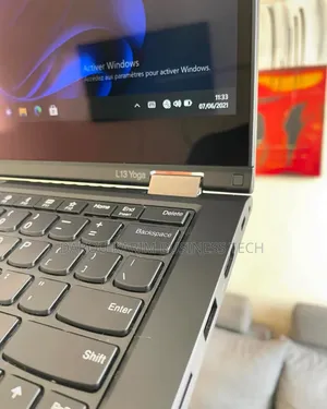 New Lenovo ThinkPad Yoga 8GB Intel Core I5 SSD 256GB