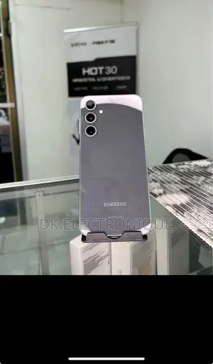 Photo - New Samsung Galaxy S23+ 256 GB Black