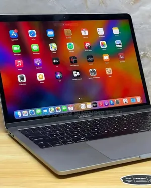 New Apple MacBook Pro 2017 16GB Intel Core I5 SSD 256GB