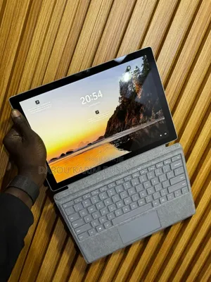 New Microsoft Surface Pro 5 16GB Intel Core I7 SSD 512GB