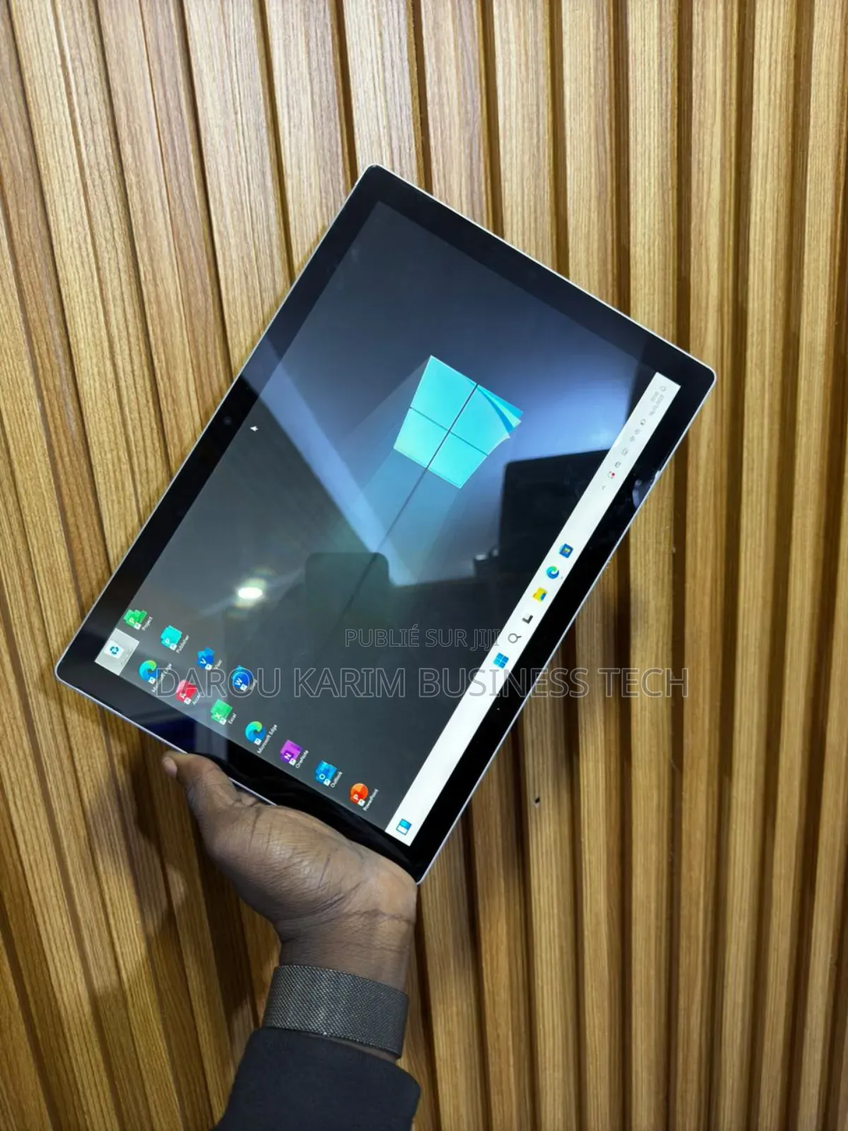 New Microsoft Surface Pro 5 16GB Intel Core I7 SSD 512GB