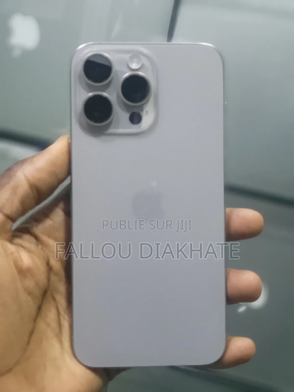 New Pomme iPhone 15 Pro Max 256 GB Autre