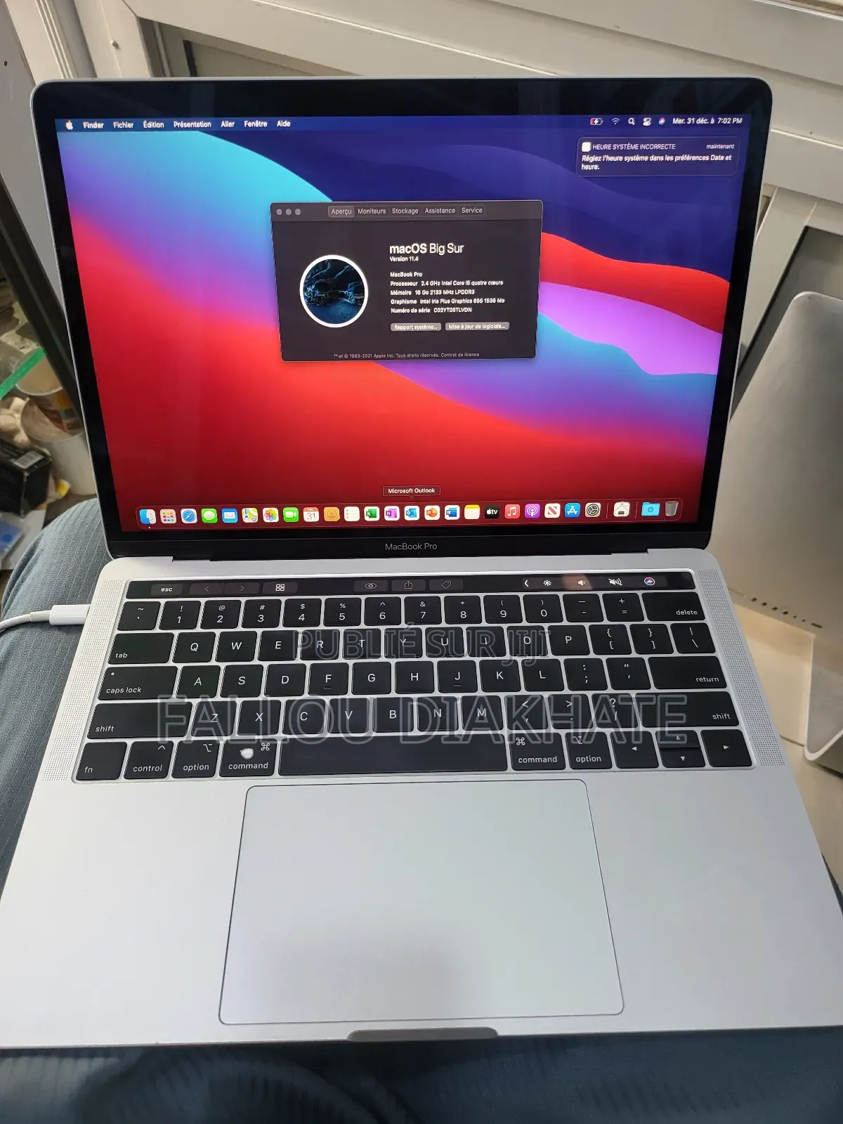 New Pomme MacBook Pro 2019 16GB Intel Core I5 SSD 256GB