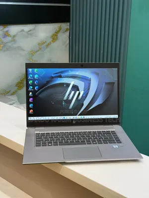 New HP ZBook Studio G5 32GB Intel Core I9 SSD 512GB