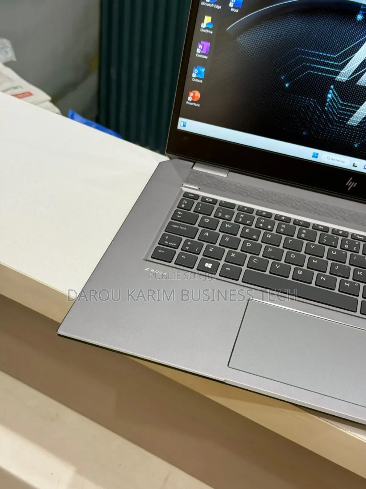 New HP ZBook Studio G5 32GB Intel Core I9 SSD 512GB