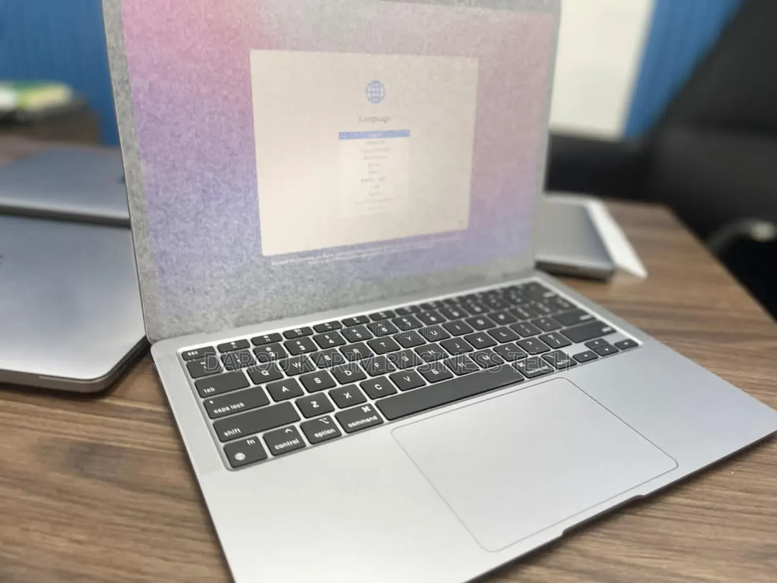 New Apple MacBook Air 2020 M1 8GB Apple M1 SSD 256GB