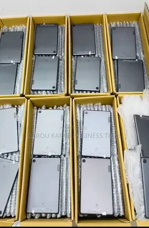 Neuf Lenovo Panneau 64 GB Autre