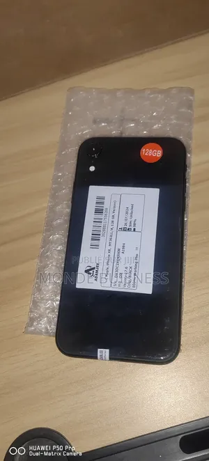 Photo - New Apple iPhone XR 128 GB Noir