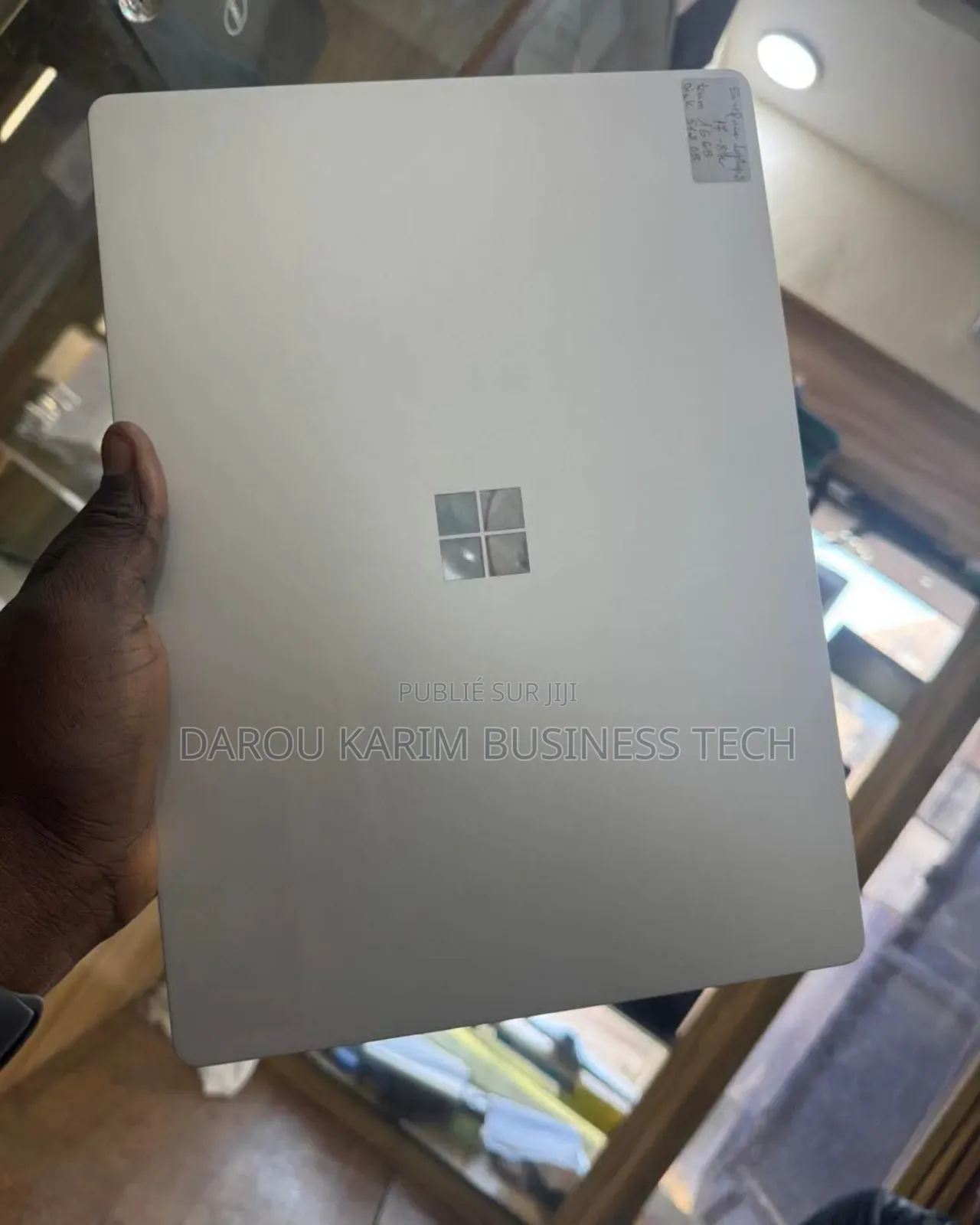 New Microsoft Surface Laptop 2 16GB Intel Core I7 SSD 512GB