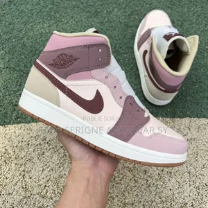 Photo - *Jourdan One Montante Pour Femmes