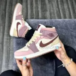 *Jourdan One Montante Pour Femmes