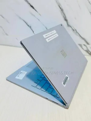 New Microsoft Surface Book 8GB Intel Core I7 SSD 256GB