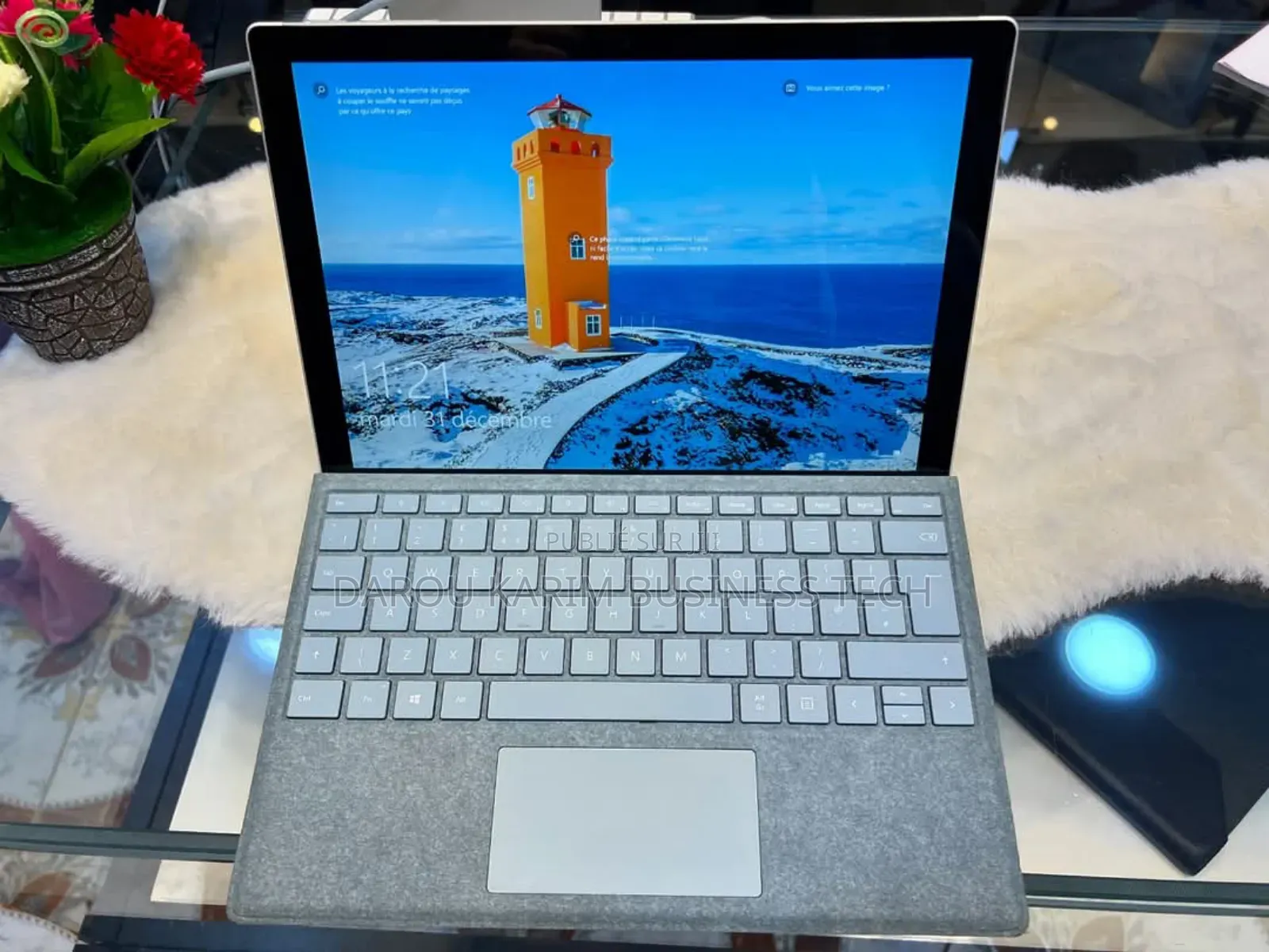 New Microsoft Surface Pro 5 8GB Intel Core I5 SSD 256GB