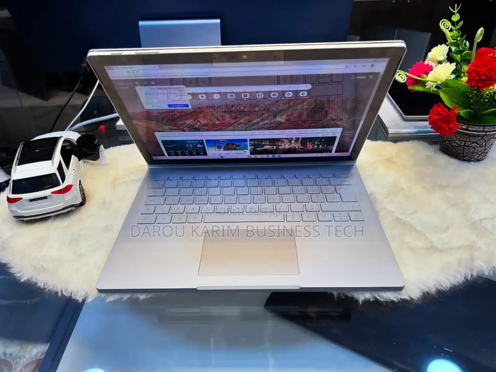 New Microsoft Surface Book 8GB Intel Core I7 SSD 256GB