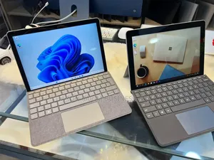 New Microsoft Surface Go 2 8GB Intel Core M SSD 128GB